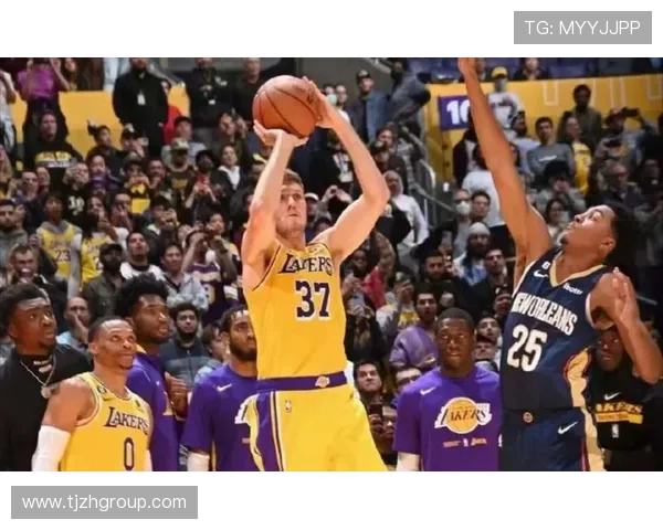 墨菲最后时刻三分未中遗憾绝平全场表现出色斩获25分3板3断